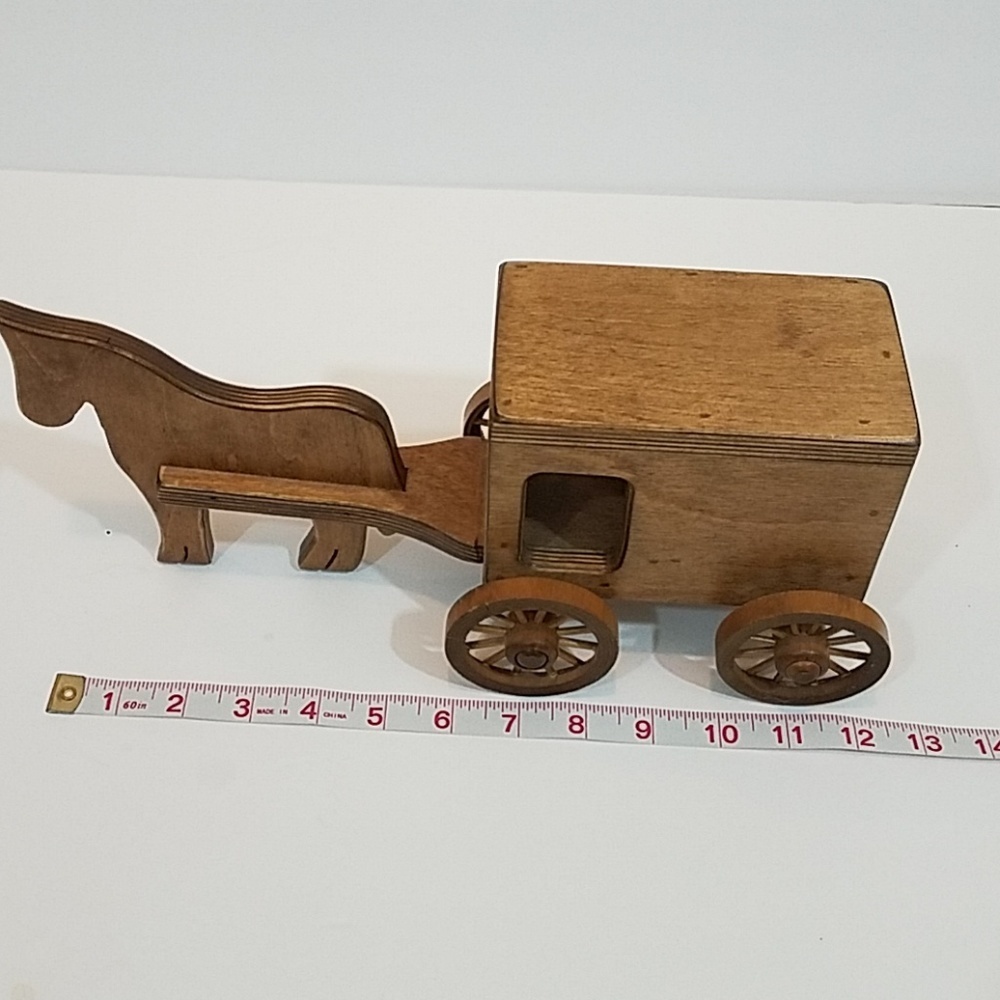 Amish Wooden Buggy with Horse Cart - Picture 5 of 7
